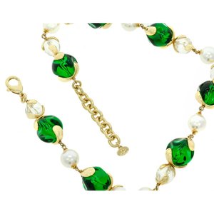 GREEN LIGHT - Precious and colourful, GREEN LIGHT is a choker in golden plate with emeralds, crystals and white pearls, that is perfect for anyone! - A.Z. Bigiotterie