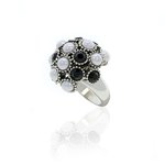 BOUQUET - BOUQUET is a special ring, like a crystals and pearls bouquet that wraps your finger. 
Jewel made of rodhium, with black stones and light grey pearls, available size from 9 to 25. - A.Z. Bigiotterie